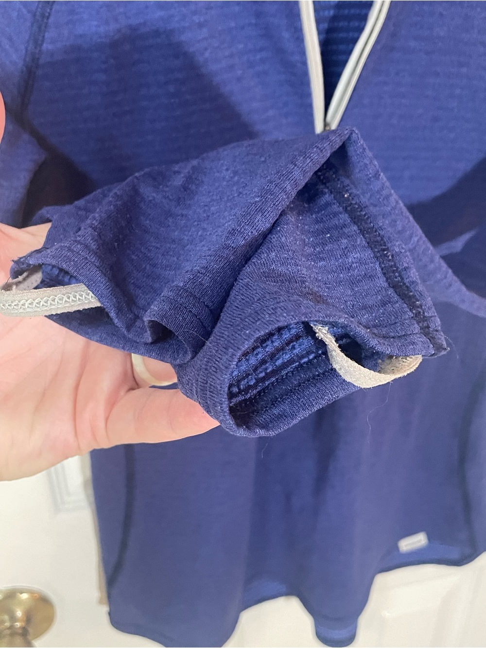 Patagonia Pullover Women’s Small Capilene 4 Expedition Weight Purple Outdoor - Picture 7 of 7